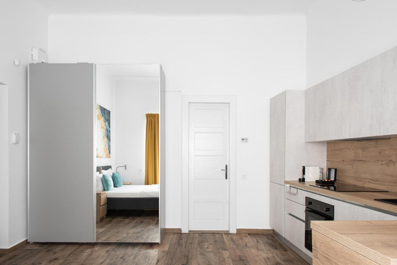 Ultracentral Studio Iuliu Maniu Apartment คลูจ-นาโปกา ภายนอก รูปภาพ